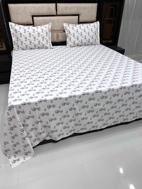 Pure Decor White & Maroon Floral 400 TC King Bedsheet with 2 Pillow Covers