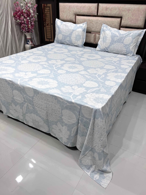 

Pure Decor Blue & White Floral 400 TC King Bedsheet with 2 Pillow Covers