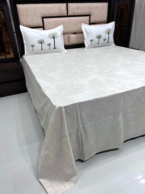 

Pure Decor Olive Green & White Printed Cotton 380 TC King Bedsheet with 2 Pillow Covers