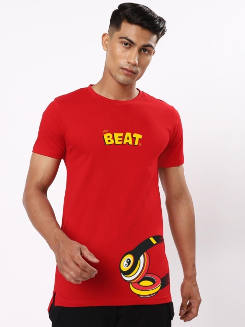 

Bewakoof Men Red Printed Applique T-shirt