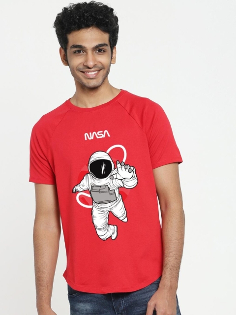 

Bewakoof Men's Red Spaced NASA Apple Cut Graphic Printed T-shirt