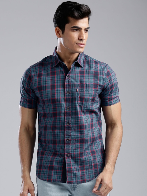 

Levis Men Blue Slim Fit Checked Casual Shirt