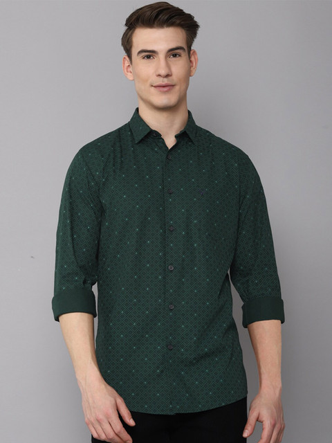 

Allen Solly Men Green Slim Fit Printed Casual Shirt