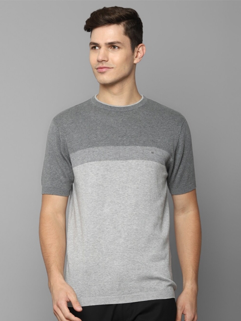 

Louis Philippe Men Grey Colourblocked Slim Fit Cotton T-shirt