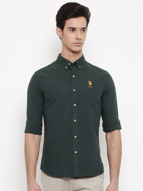 

U.S. Polo Assn. Men Green Solid Regular Fit Casual Shirt