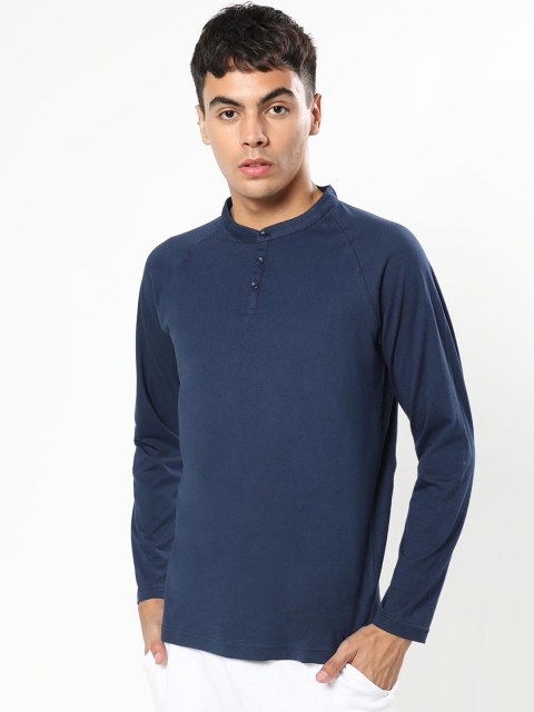

Bewakoof Men Navy Blue High Neck Pure Cotton T-shirt