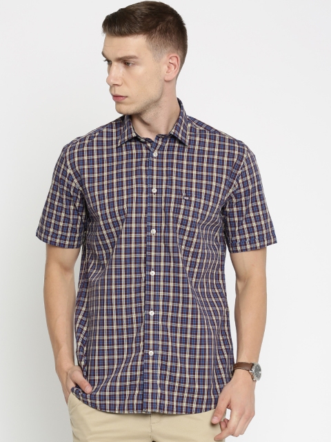 

Arrow Sport Men Brown & Blue Checked Regular Fit Casual Shirt