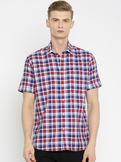 

Arrow Sport Men Red & Blue Checked Regular Fit Casual Shirt