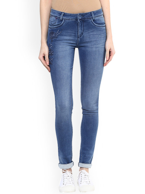 

Xpose Women Blue Comfort Slim Fit Heavy Fade Stretchable Jeans