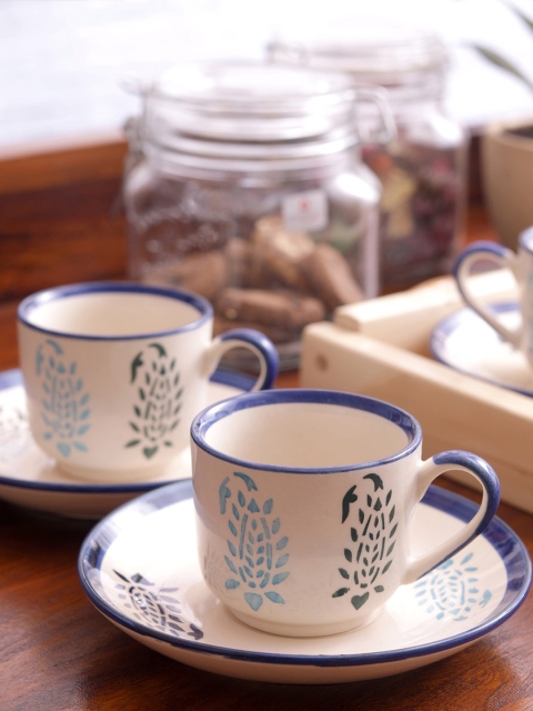 

VarEesha Off-White & Blue 6 Pieces Paisley Printed Ceramic Cup & Saucer Set
