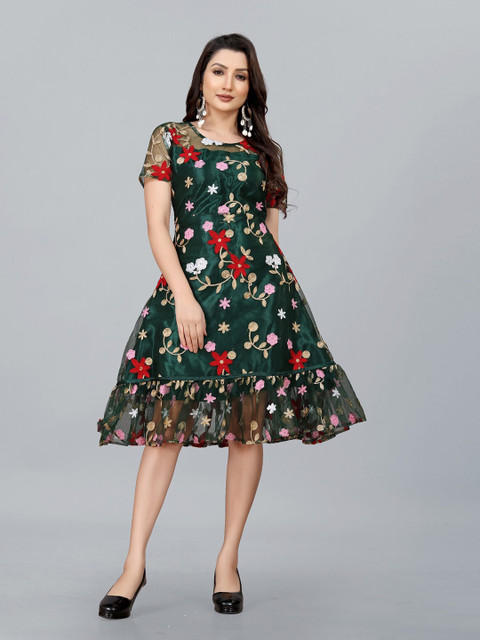 

APNISHA Green Floral Net Midi Dress