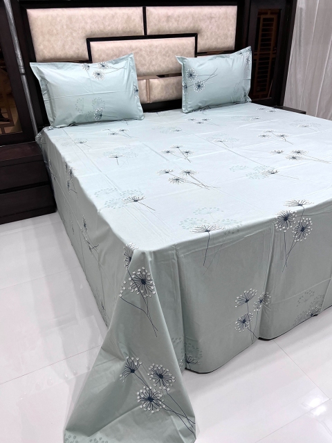 

Pure Decor Green & Off White Floral 380 TC King Bedsheet with 2 Pillow Covers