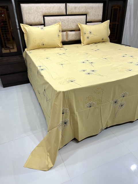 

Pure Decor Yellow & Brown 380 TC Floral King Bedsheet with 2 Pillow Covers