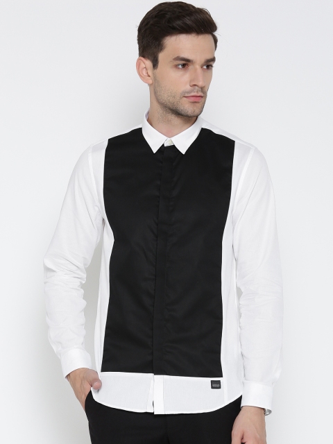 

Blackberrys Men White & Black Trim Fit Colourblocked Casual Shirt