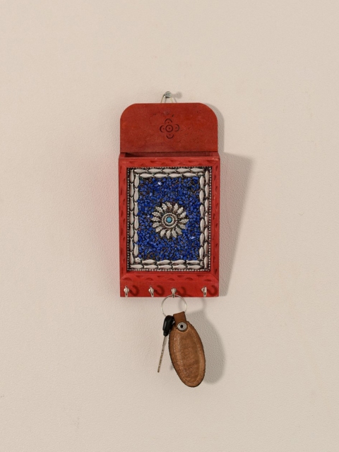 

eCraftIndia Red & Blue Wooden Handcrafted Rectangular Key Holder