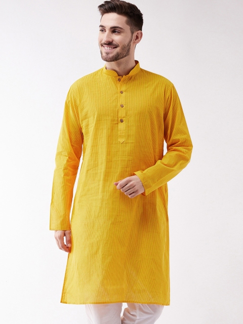 

SHVAAS by VASTRAMAY Men Yellow Handloom Kurta