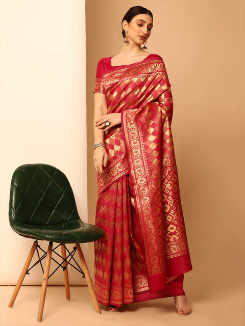 

Glemora Pink & Gold-Toned Woven Design Zari Silk Blend Kanjeevaram Saree