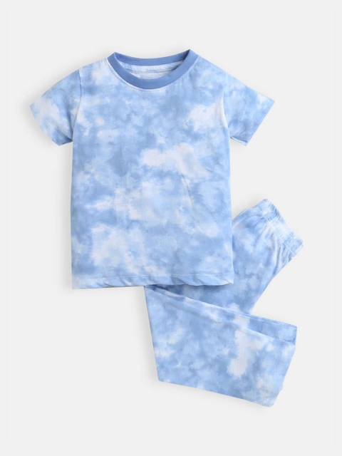 

Hopscotch Boys Blue & White Printed Night suit