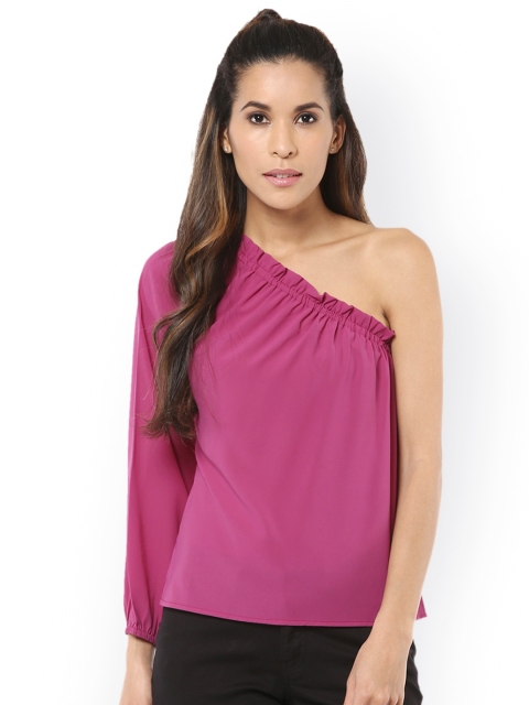 

Harpa Women Magenta Solid One-Shoulder Top