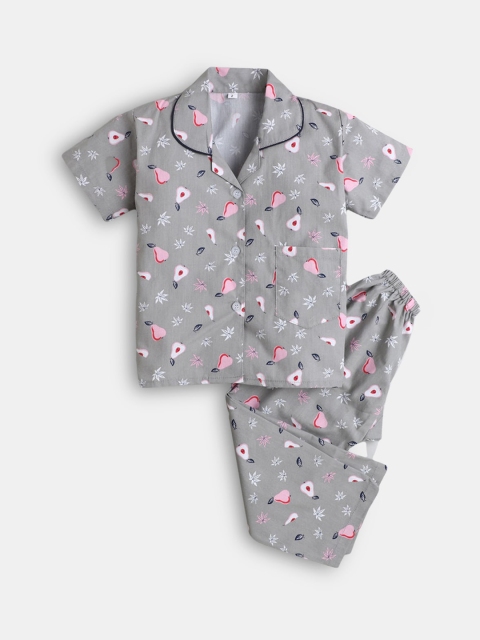 

Hopscotch Girls Grey & White Printed Night suit