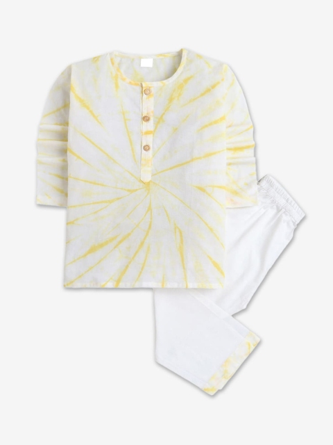 

Hopscotch Unisex Kids Yellow & White Printed Night suit