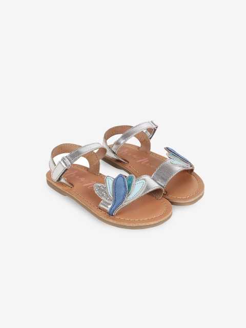 

Hopscotch Girls Silver-Toned Embellished Open Toe Flats