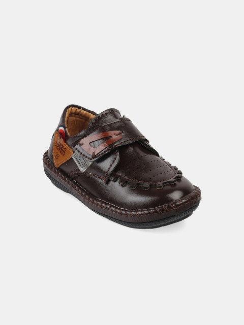 

Hopscotch Boys Brown Slip-On Sneakers