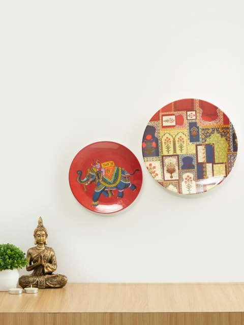 

Home Centre Set Of 2 Red & Grey Artesia Printed Round Melamine Wall Plates
