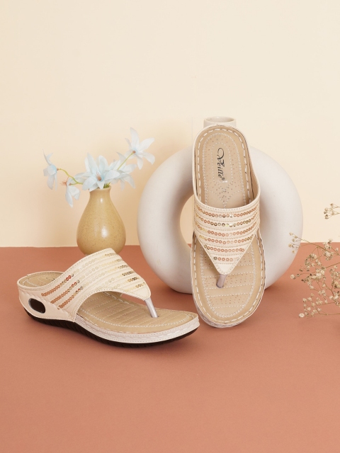 

VEILLE Women Cream Embellished T-Strap Flats