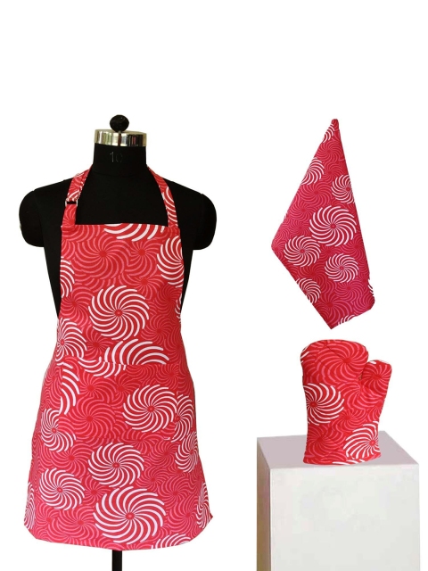

Lushomes Set of 3 Red Printed Kitchen Co-Ordinate Set
