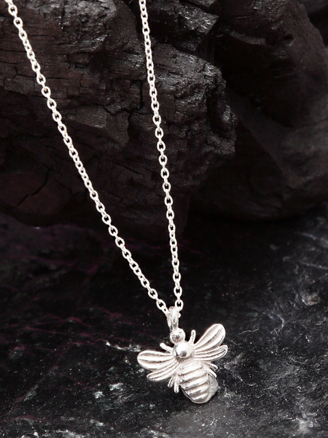 

KUNUZ 925 Sterling Silver Silver-Plated Honey Bee Shape Pendant With Chain