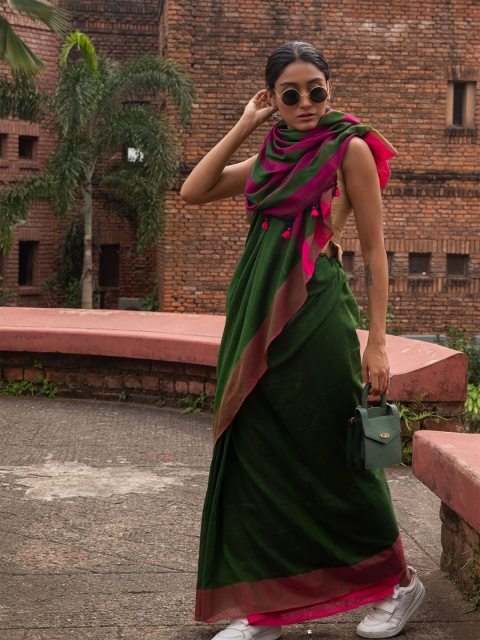 

BEATITUDE Green & Pink Pure Cotton Saree