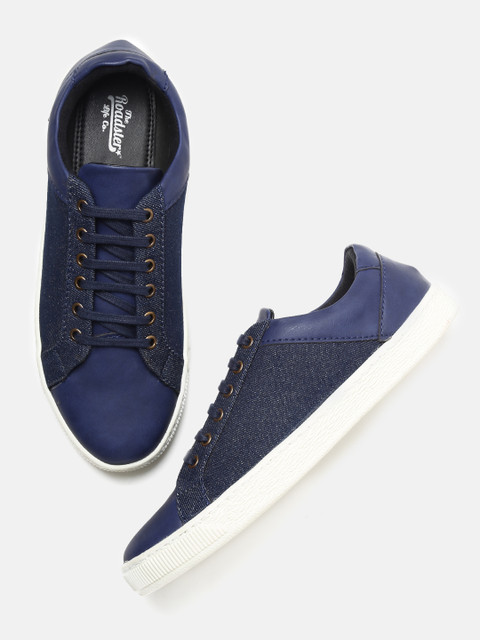 

Roadster Men Navy Blue Sneakers