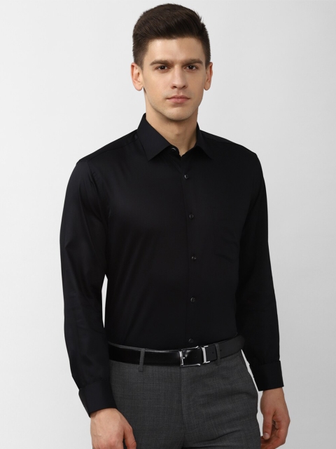 

Van Heusen Men Black Solid Formal Shirt