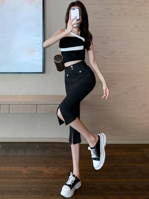 

La Aimee Women Black Solid Trousers
