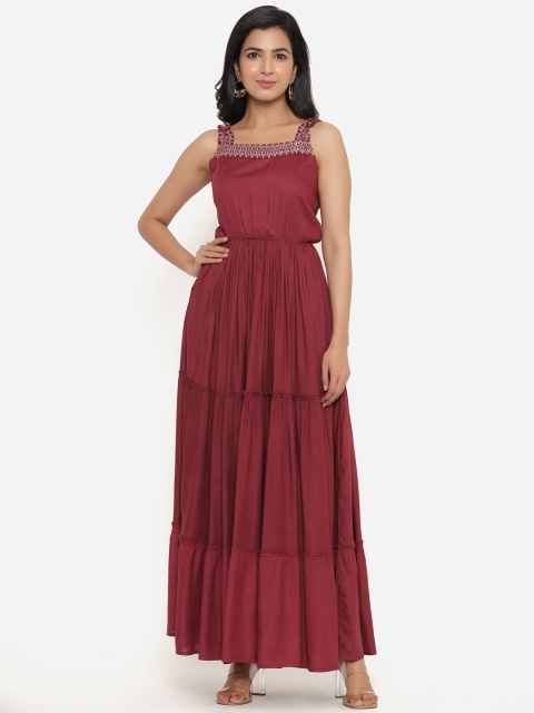 

DAEVISH Maroon & White Maxi Tiered Dress