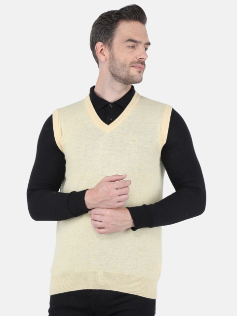 

Monte Carlo Men Beige Solid Sweater Vest