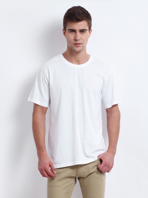 

Puma Men White T-shirt