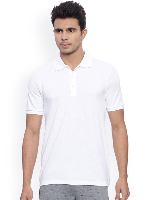 

Puma Men White Solid Polo T-shirt 82288511