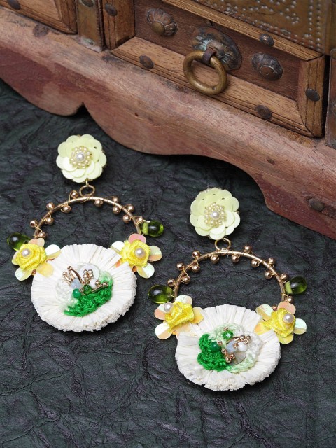 

Sangria Gold-Toned & White Contemporary Drop Earrings