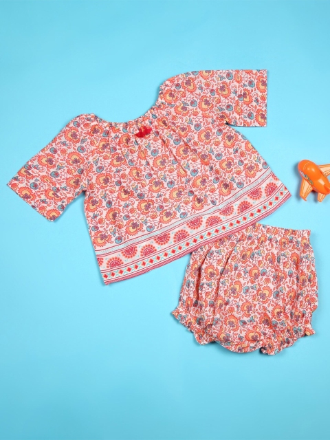 

Ka-mee Girls White Printed Shirt with Shorts