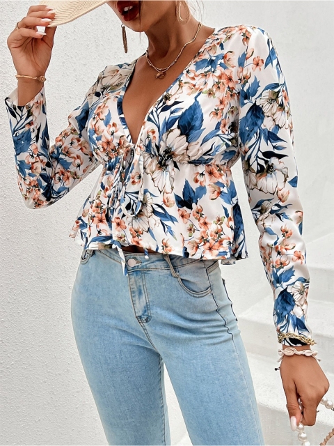 

La Aimee White Floral Top