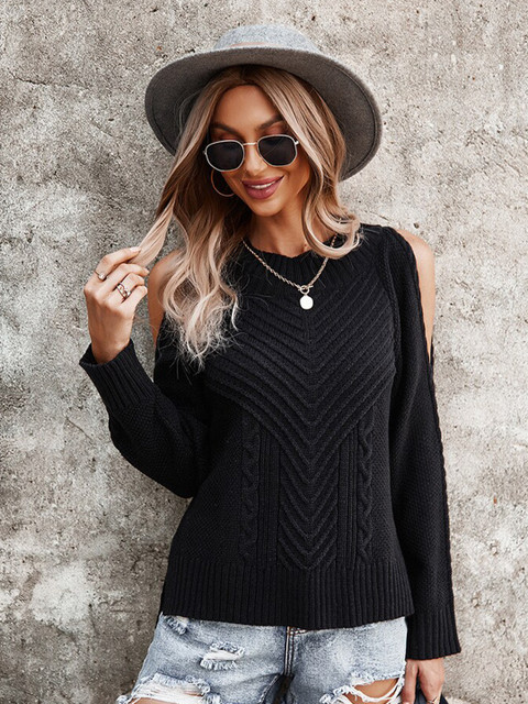 

La Aimee Classic Black Solid Top