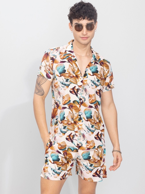 

Snitch Men Brown Printed Co-Ords