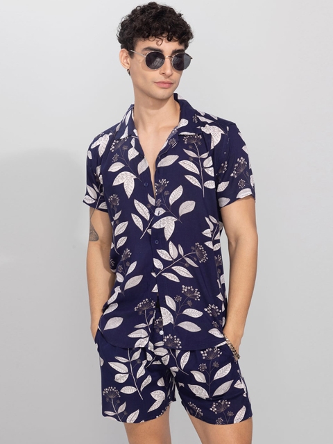 

Snitch Men Navy Blue Printed Co-Ords
