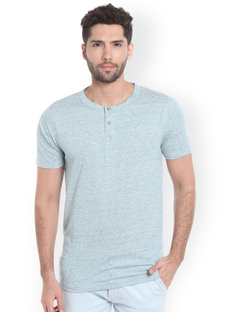 

Campus Sutra Men Blue Solid Henley Neck T-shirt