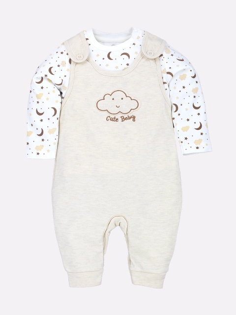 

BABY GO Infant Boys Beige & White Printed Dungaree With T-Shirt