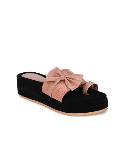

Trendigo Pink Textured Flatform Sandals