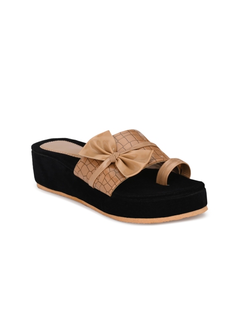 

Trendigo Tan & Black Textured Bows Flatform Heels