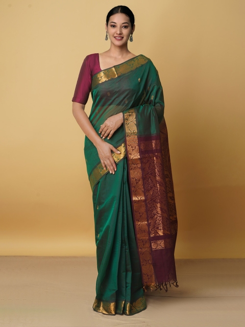 

Unnati Silks Green & Gold-Toned Woven Design Zari Pure Cotton Gadwal Saree